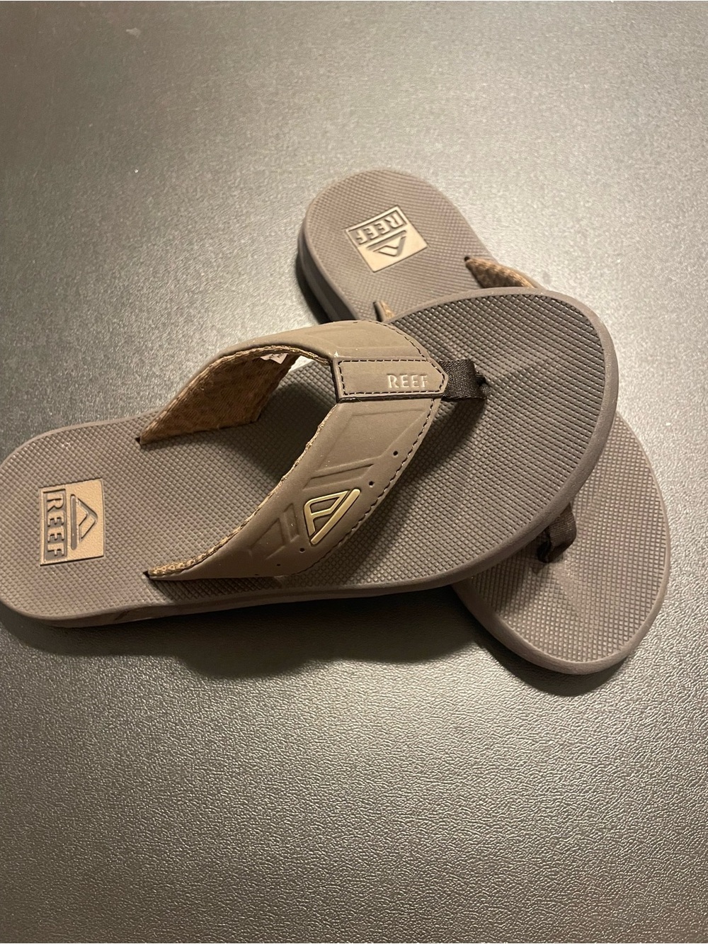 Reef Men’s Brown Flip Flop Sandals - Comfortable Casual Beach Wear Size 8